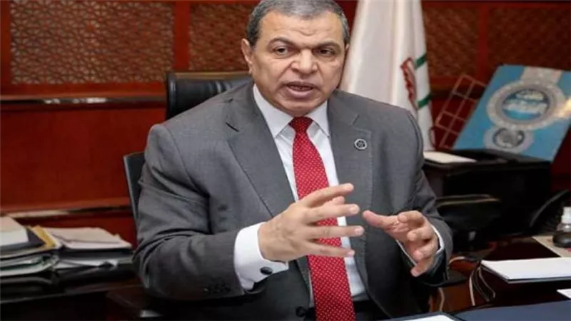 صرف 1.5 مليون جنيه للعمالة غير المنتظمة وتعيين 988 شابا في البحر الأحمر