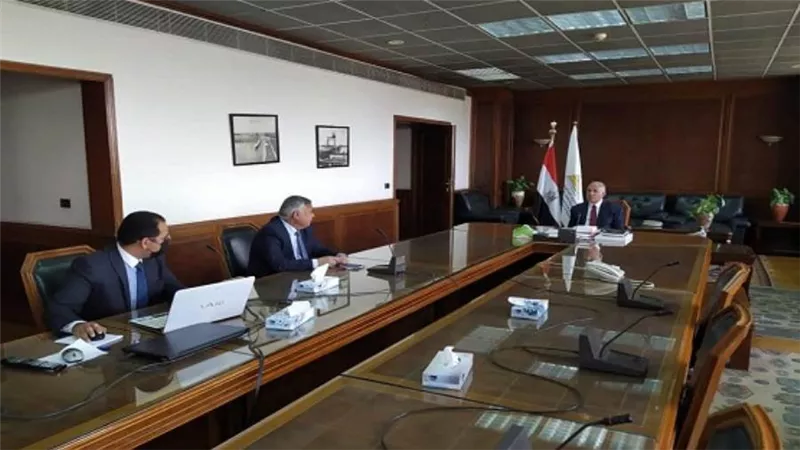 وزير الري يتابع موقف المشروعات المائية المنفذة بمحافظات الصعيد 