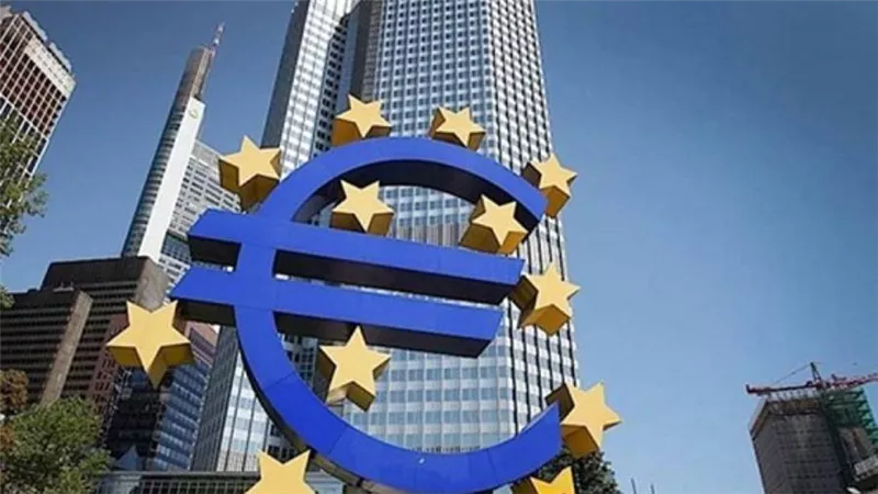 البنك الأوروبي يرفع توقعاته لنمو الاقتصاد المصري لـ5.7%