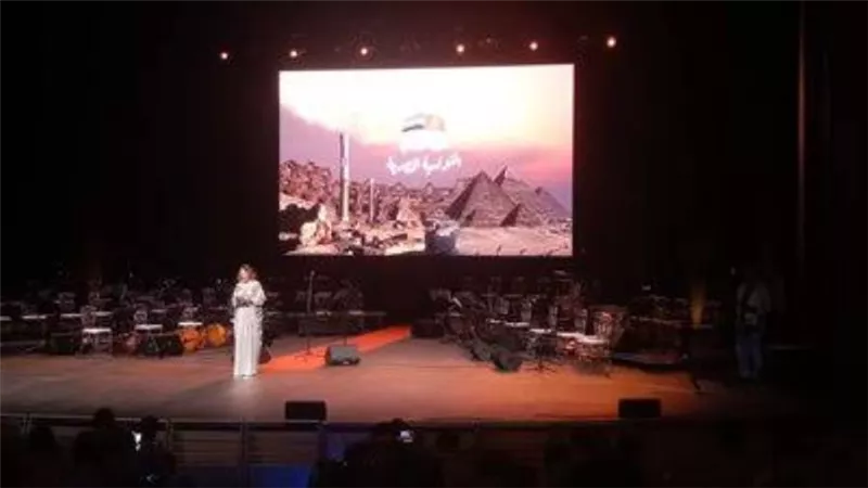 مصطفى مدبولي يشهد عرضا بدار الأوبرا التونسية تحت عنوان السنة الثقافية
