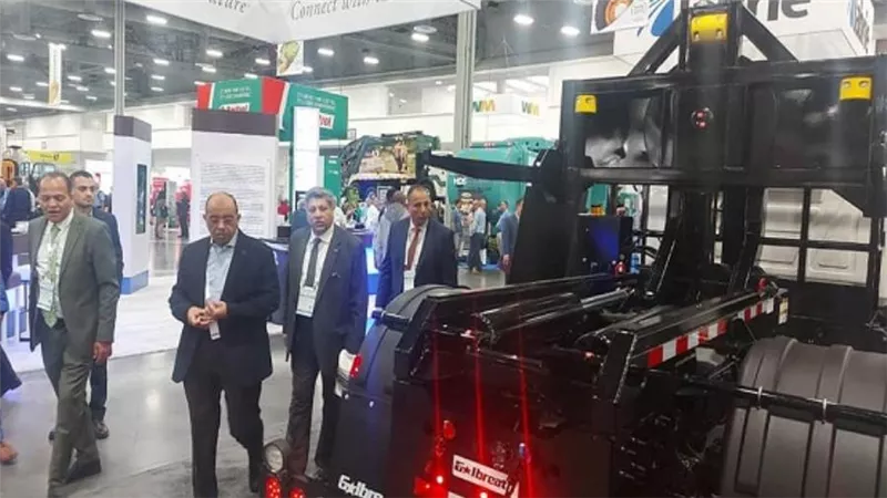 وزير التنمية المحلية يشارك في المؤتمر والمعرض الدولي لإدارة المخلفات بأمريكا (صور)