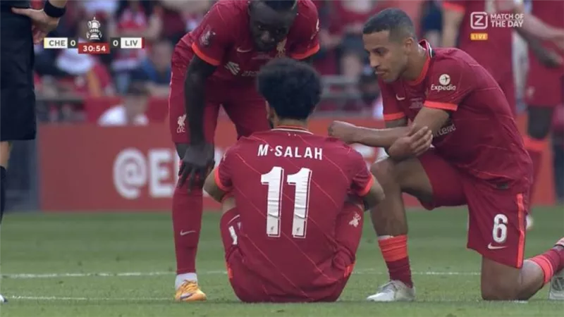 تعرف على التشخيص المبدئي لإصابة محمد صلاح في مباراة ليفربول وتشيلسي