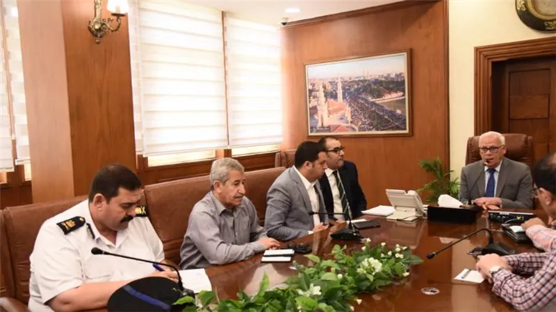 محافظ بورسعيد يتابع مستجدات أعمال إزالة التعديات علي أملاك الدولة