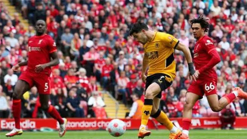 السيتي بطلا للدوري الإنجليزي رغم فوز ليفربول على وولفرهامبتون