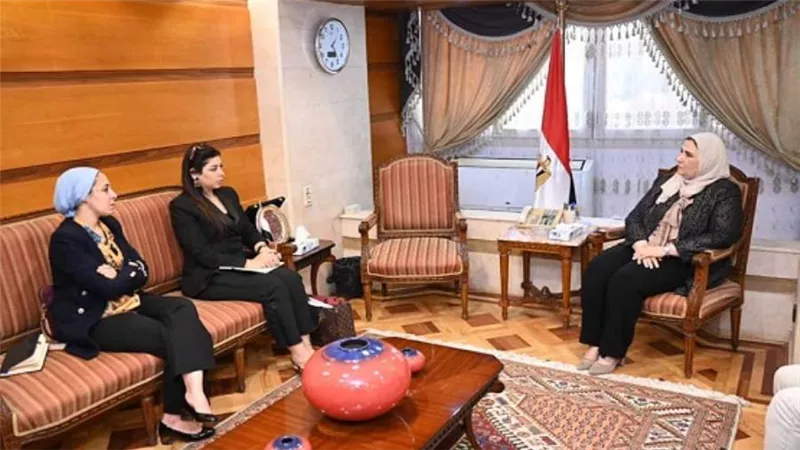 وزيرة التضامن تستقبل وفدًا من التحالف الوطني للعمل الأهلي التنموي لبحث سبل التعاون (صور)