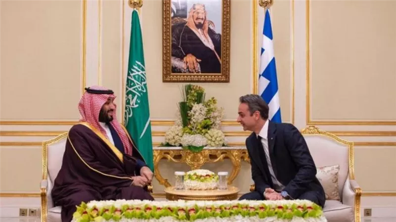  ولي العهد السعودي يبحث سبل تعزيز التعاون مع رئيس وزراء اليونان