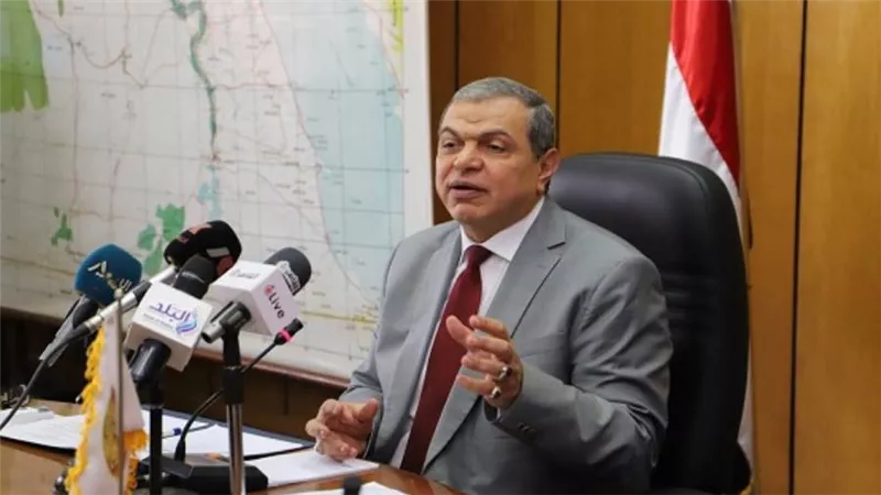 تعيين 585 شابا واستخراج 1404شهادة قياس مستوى المهارة وترخيص مزاولة الحرفة ببني سويف