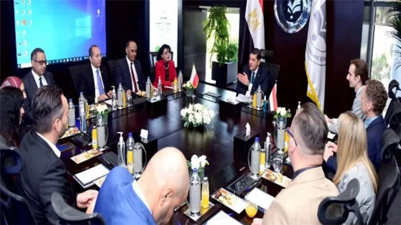 رئيس هيئة الاستثمار يبحث فرص التعاون الاستثماري مع كبرى الشركات البولندية (صور)