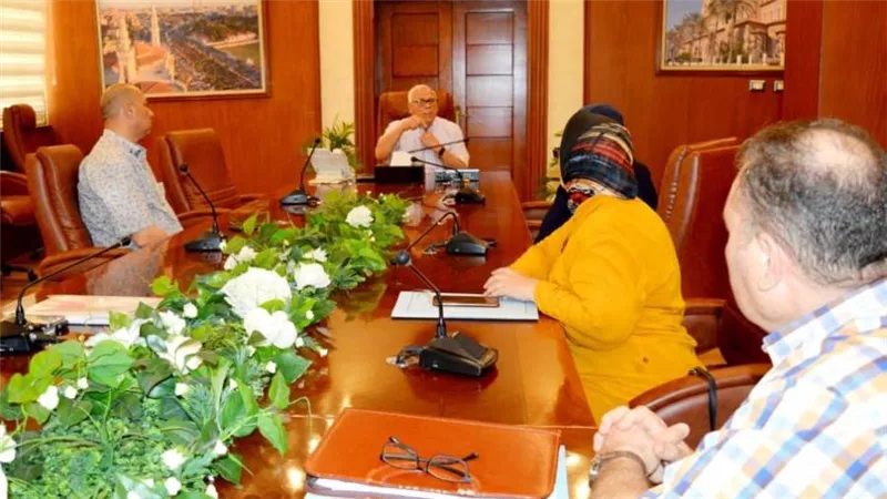 محافظ بورسعيد يتابع مستجدات العمل بالأسواق الجديدة ببورسعيد