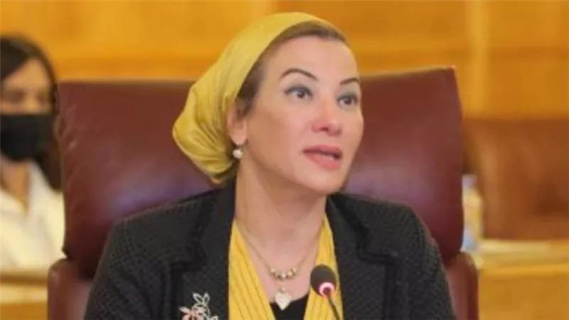 وزيرة البيئة توقع غدا مشروع 