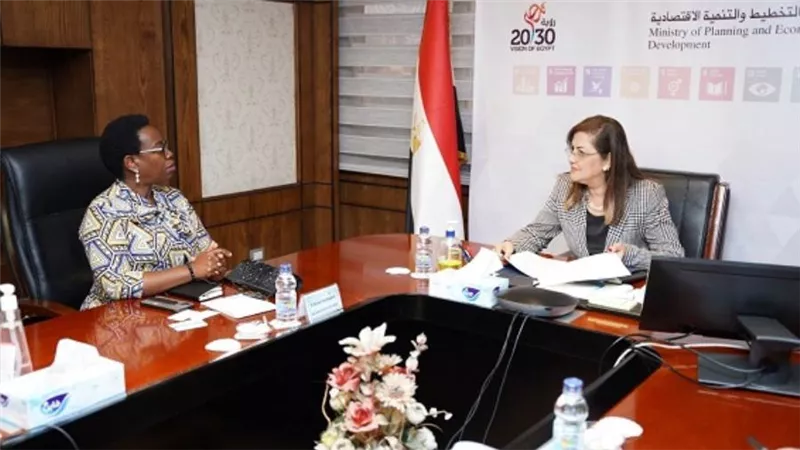 وزيرة التخطيط تلتقي نائب رئيس مفوضية الاتحاد الإفريقي لتعزيز سبل التعاون (صور)