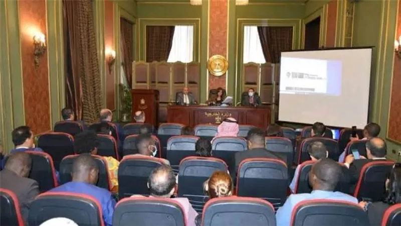 وزارة الخارجية تستقبل الشباب المستفيدين من برنامج منحة ناصر للقيادة من مختلف الدول