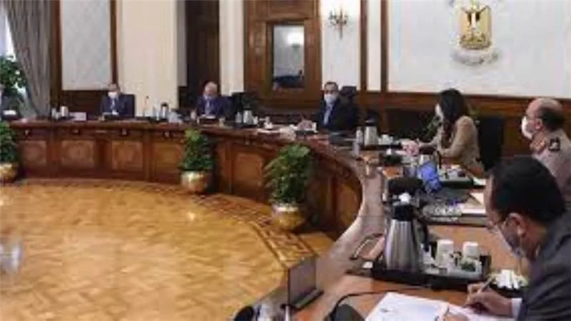 رئيس الوزراء يوجه بتوفير التمويل اللازم لمشروعات الهيئة الهندسية للقوات المسلحة مع الوزارات