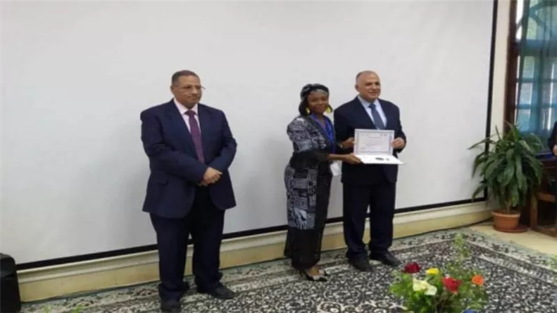 وزير الرى يوزع شهادات برامج تدريبية لـ46 متدربا من 15 دولة إفريقية (صور)