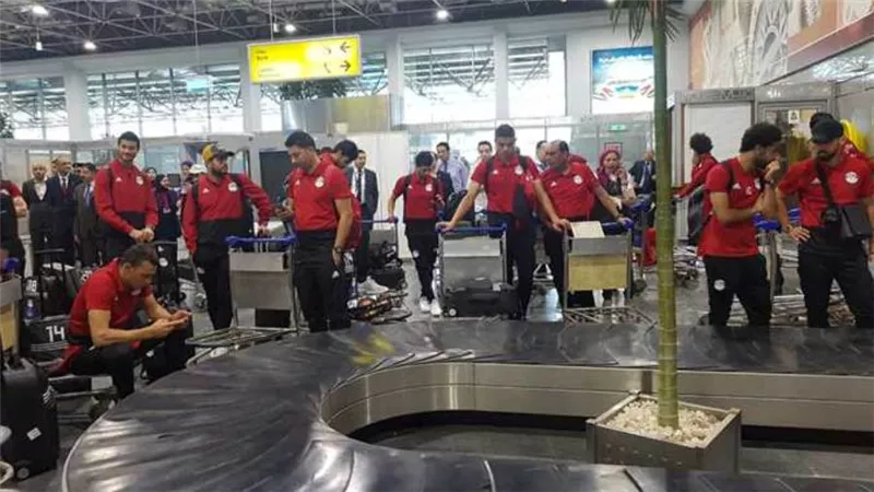 بعثة المنتخب تصل مطار القاهرة استعدادا للسفر إلى كوريا للمباراة الودية 