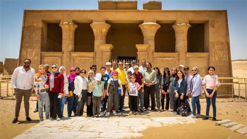 وزارة الآثار تنظم قافلة للتوعية السياحية بمحافظتي المنيا وأسيوط