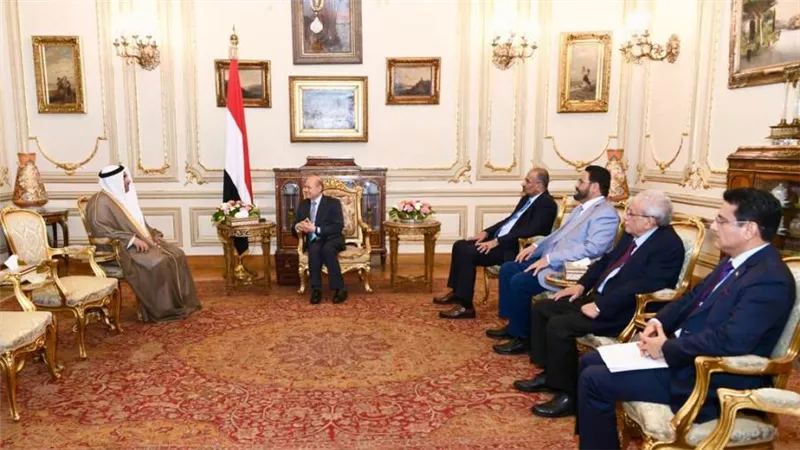 رئيس مجلس القيادة الرئاسي اليمني يؤكد أهمية دور البرلمان العربي في دعم اليمن ومؤسساته الشرعية 