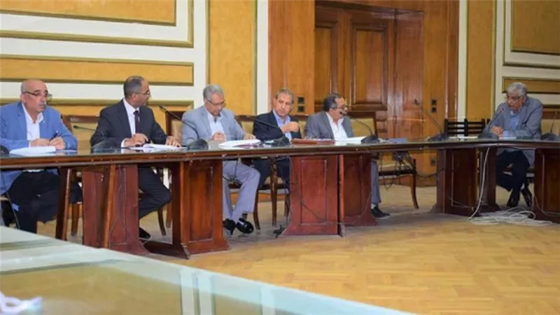نائب وزير الإسكان للبنية الأساسية يترأس اجتماع اللجنة العليا لمتابعة مشروعات التعاون الدولي (صور)