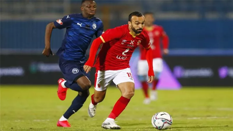 الأهلي يفقد رباعي الفريق أمام المحلة وبيراميدز