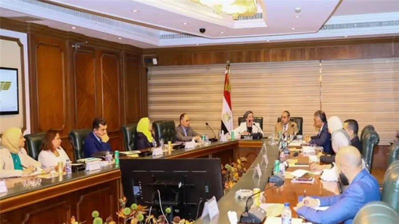 وزير الطيران المدني: توفير كافة التسهيلات والخدمات لإنجاح قمة المناخ بما يليق بمصر الحديثة (صور)