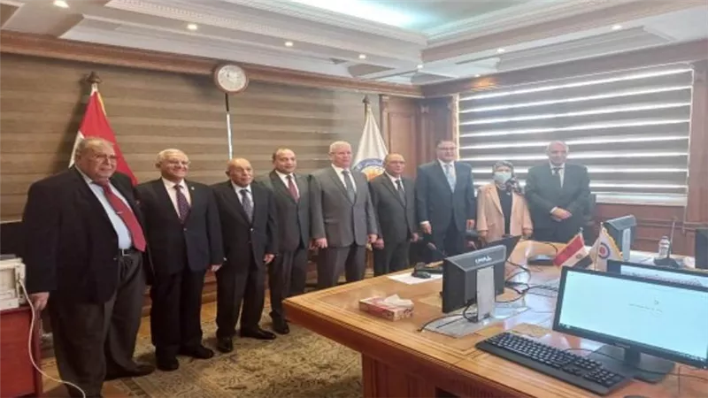 اللجنة المُختصة بترشيح رؤساء الجامعات تواصل أعمالها بمقابلة المُرشحين لمنصب رئيس جامعة المنيا (صور)