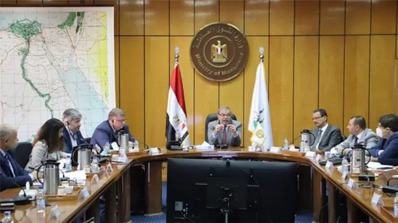 وزير القوى العاملة يرأس الاجتماع الأول للجنة التوجيهية للاستراتيجية الوطنية للتشغيل (صور)