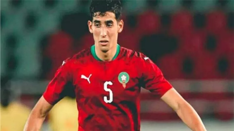 رسميا.. المغربي نايف أكرد ينتقل إلى وست هام 