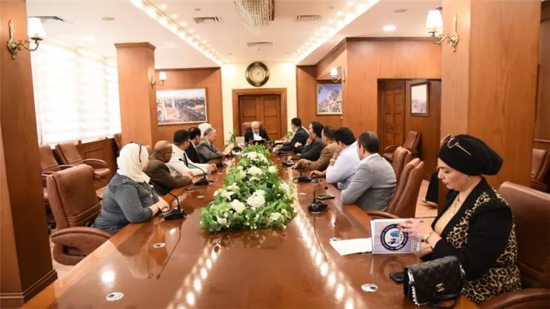 الغضبان يترأس اجتماع المجلس الإقليمي للسكان بمحافظة بورسعيد