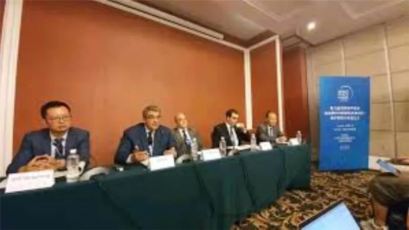 سفير مصر في بكين يستعرض أساسيات السياسة الخارجية والعلاقات مع الصين