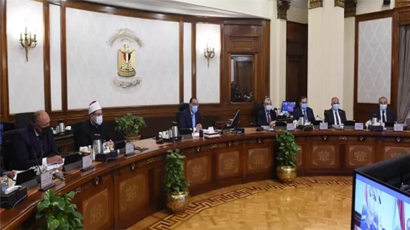 عاجل | د. خالد عبد الغفار: الاستمرار في رفع معدلات ونسب التطعيم بين المواطنين وتكثيف حملات طرق الأبواب  (صور)