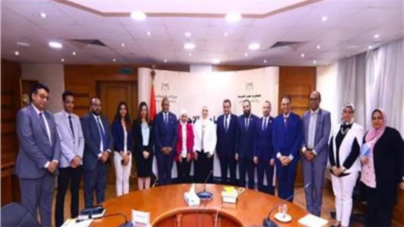 وفد «التنسيقية» يلتقي وزيرة التضامن ضمن فعاليات حملة «سوا هنعدي»