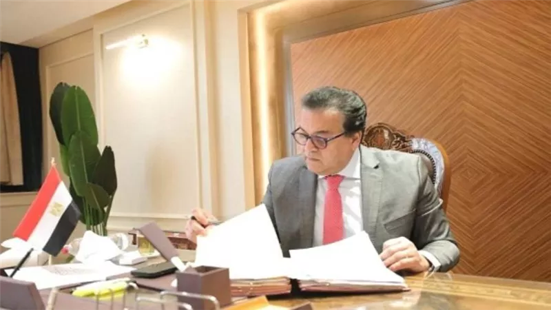 د. خالد عبد الغفار يستعرض تقريرًا عن استعداد جامعة السادس من أكتوبر التكنولوجية لبدء الدراسة بها بالعام الدراسي الجديد 