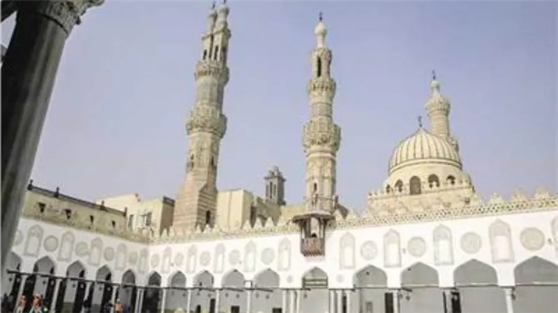 الإفتاء: الأزهر الشريف شاهد صدق ولسان عدل على وسطية الإسلام 