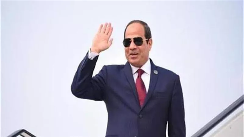 الرئيس السيسي يعود إلى أرض الوطن بعد المشاركة في قمة جدة