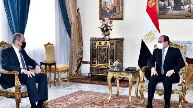 عاجل.. الرئيس السيسي يستقبل وزير الخارجية الروسي 