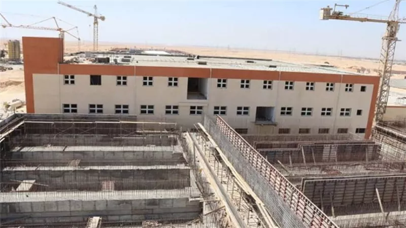 وزير الإسكان يتابع سير العمل بمشروع محطة مياه الشرب العملاقة الجاري تنفيذها بمدينة العاشر من رمضان (صور)