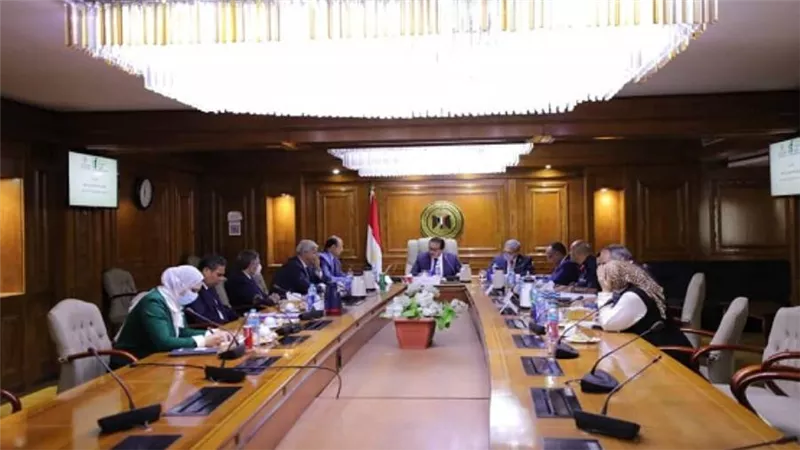 د. خالد عبد الغفار يرأس اجتماع مجلس إدارة صندوق رعاية المبتكرين والنوابغ  (صور)