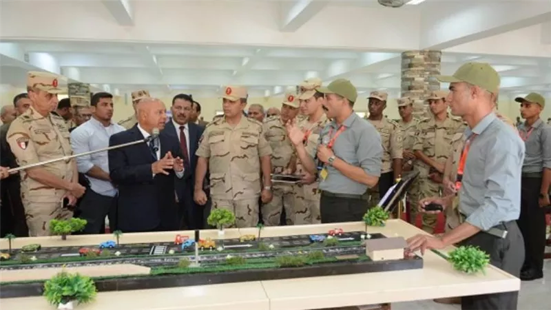 القوات المسلحة تحتفل بتخريج الدفعة الأولى فنيين المرشحين للعمل بالهيئة القومية لسكك حديد مصر (صور)