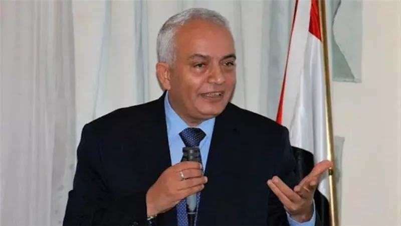 رضا حجازي ينعى ضحايا حادث كنيسة أبي سيفين ببيان رسمي من التعليم