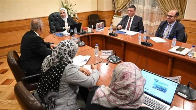وزيرة التضامن تبحث مع نائب وزير الاتصالات استكمال استراتيجية التحول الرقمي (صور)