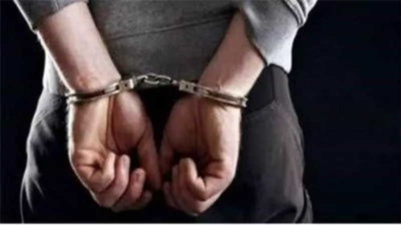 القبض على شخص ينقب عن الآثار أسفل منزله بالأقصر