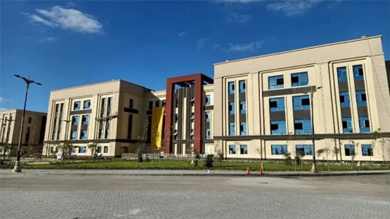 جامعة المنصورة الجديدة تعلن نظام المنح للعام الدراسي الجديد 