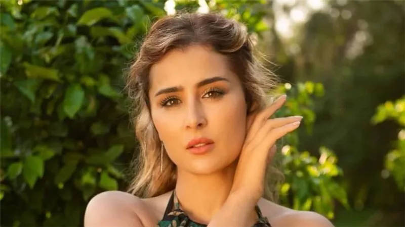 عائشة بن أحمد تستعرض جمالها في أحدث ظهور| صور