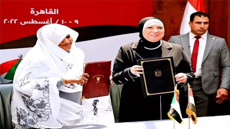 وزيرة الصناعة ونظيرتها السودانية تترأسان اجتماعات اللجنة التجارية المصرية السودانية المشتركة (صور)