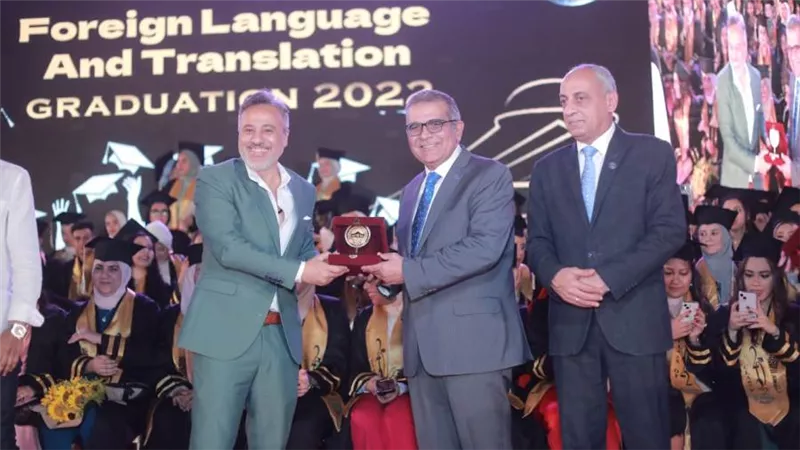عاجل.. جامعة مصر للعلوم والتكنولوجيا تقيم حفلا كبيرا لتخريج دفعة جديدة من كلية 