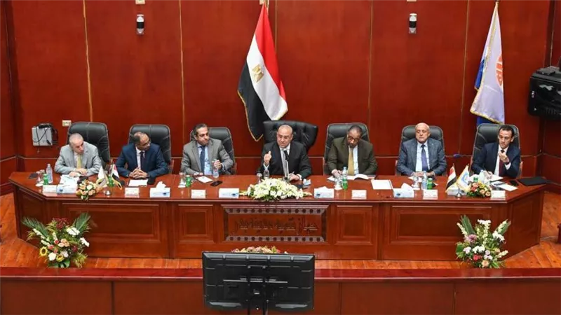  خلال لقائه برؤساء أجهزة المدن الجديدة ..وزير الإسكان يصدر حزمة من التكليفات