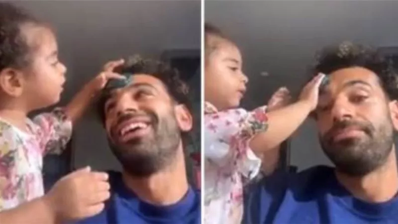 محمد صلاح يشارك ابنته كيان لحظات مميزة بعد الفوز على نيوكاسل.. فيديو