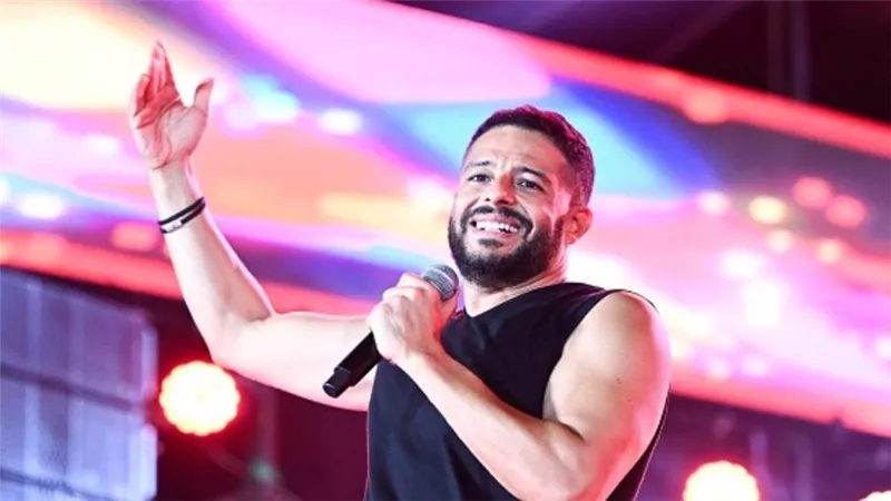 حماقي يواصل تألقه في صيف 2022 بأضخم حفل تخرج بالإسكندرية (صور)