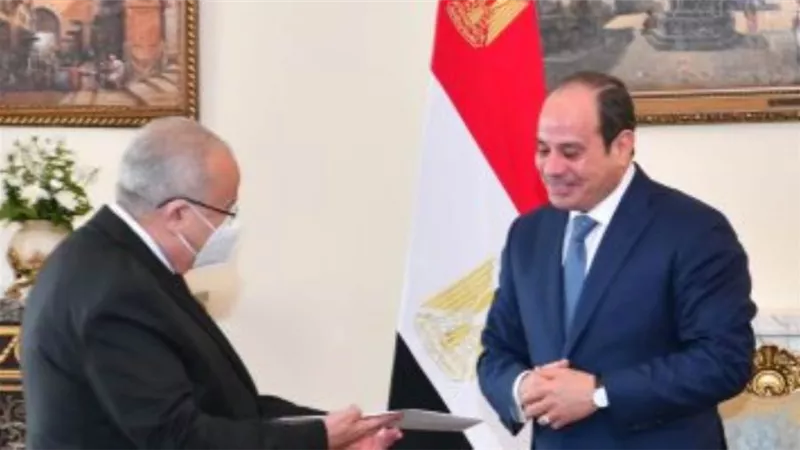 الرئيس السيسى يؤكد اعتزاز مصر بالعلاقات التاريخية مع الجزائر وشعبها العظيم