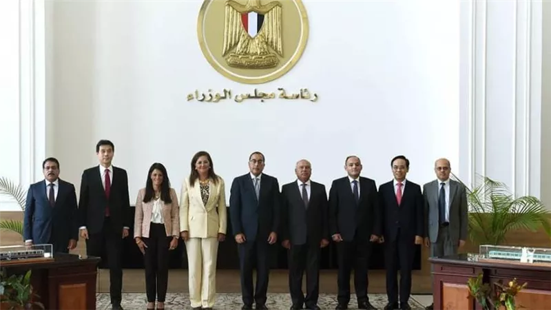 كامل الوزير: التعاقد مع كوريا الجنوبية لتصنيع وتوريد 40 قطار مترو جديد 